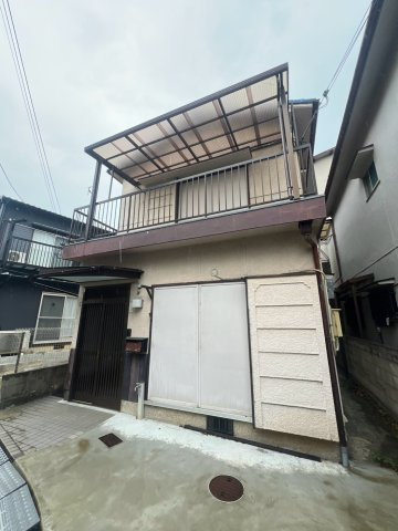 歌敷山４丁目貸家の外観