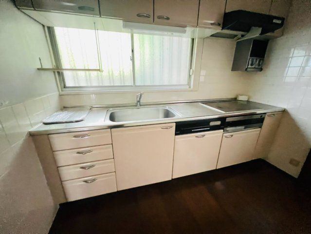 歌敷山４丁目貸家のキッチン