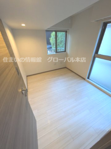 ルーシア京都烏丸御池の洋室|スタンダードな洋室です