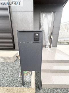 【外観パース】 | 加古川市加古川町中津　新築戸建 | ◆宅配ボックスもついているので急なお出かけにも安心♪
