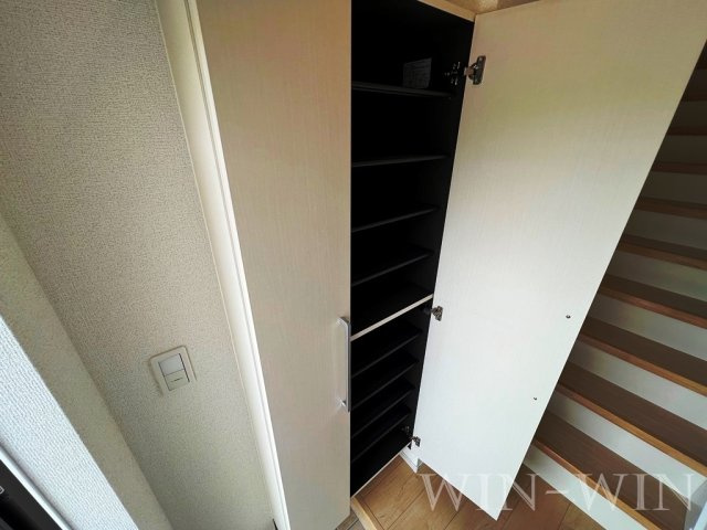 サンループ クワトロの玄関