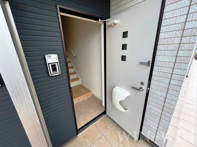 サンループ クワトロの玄関
