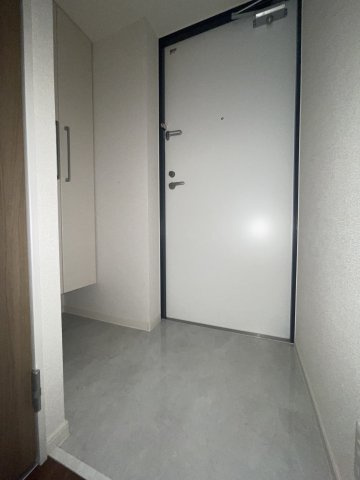 ワールドアイURBAN　GATEの玄関