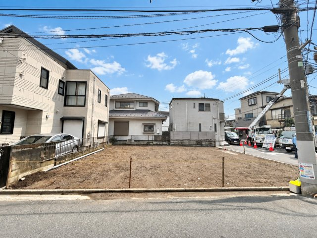 練馬区旭町1丁目　新築戸建の外観|2026.09.18撮影

現地ご見学希望・資料請求などお気軽にお問い合わせ下さい！
03-5990-5201
