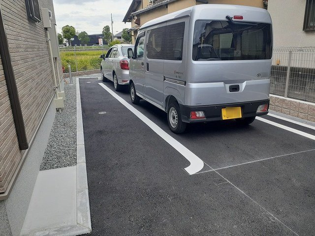 アプローズ　Ⅲの駐車場