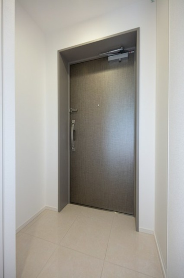 【玄関】 | パークアクシス五反田スカイタワー | ※写真は同タイプ住戸です。