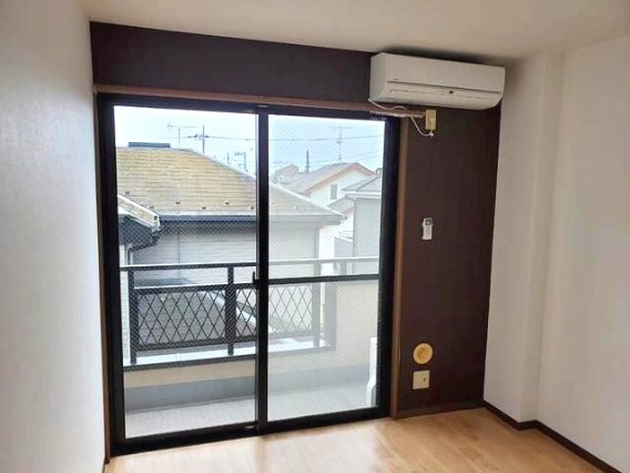 船橋市習志野台８丁目の賃貸マンションの居間・リビング