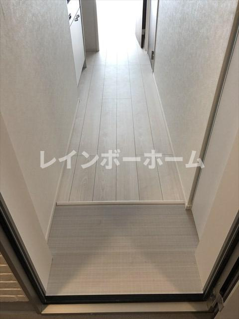 Reberty平井の玄関