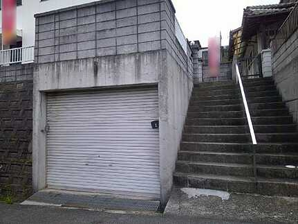 安芸郡熊野町萩原１０丁目の駐車場