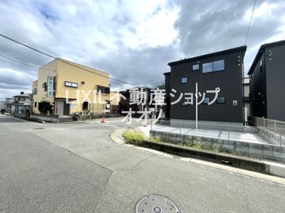 【前面道路含む現地写真】 | 加須市三俣1丁目　新築戸建て　全５棟　5号棟