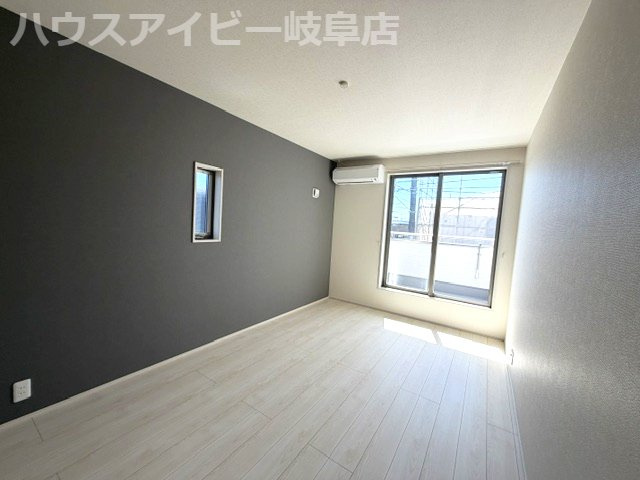 岐阜市東鶉新築建売全5棟！コンパクトサイズの3LDK！価格もお買い求めやすく♪リビングエアコン付き！の洋室|岐阜市東鶉新築建売全5棟！コンパクトサイズの3LDK！価格もお買い求めやすくなってます♪リビングエアコン付き！
