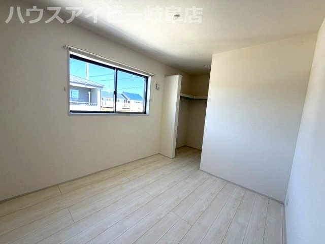 岐阜市東鶉新築建売全5棟！コンパクトサイズの3LDK！価格もお買い求めやすく♪リビングエアコン付き！の洋室|岐阜市東鶉新築建売全5棟！コンパクトサイズの3LDK！価格もお買い求めやすくなってます♪リビングエアコン付き！