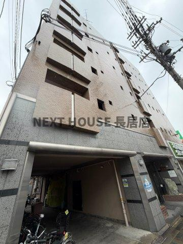 ハイツ粟新 4C号室の外観