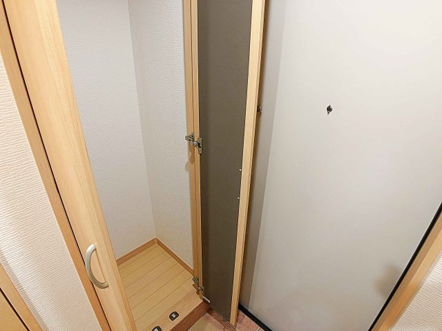 【玄関】 | Residencia【名古屋市賃貸・宅配BOX】
