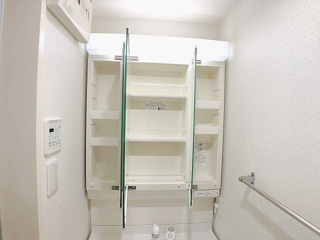 【独立洗面台】 | Residencia【名古屋市賃貸・宅配BOX】