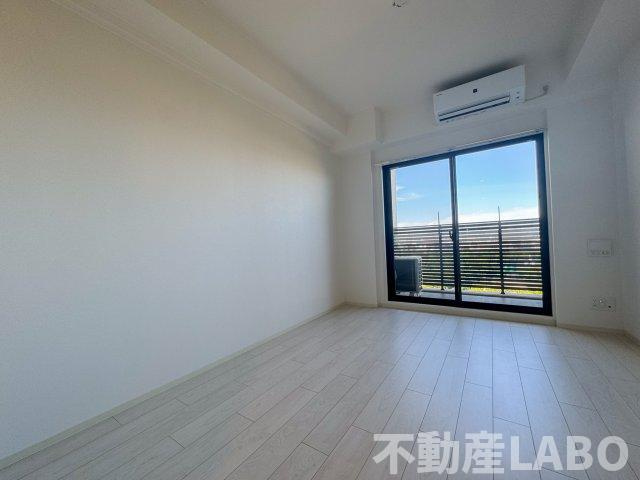 LUXENA住之江公園の居間・リビング