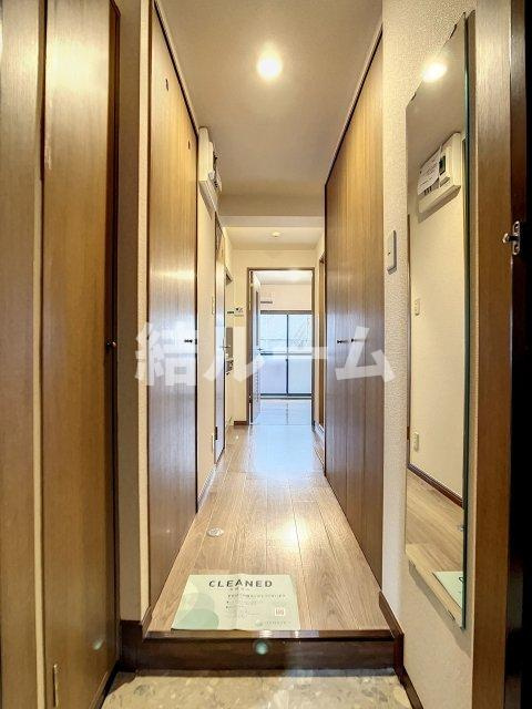 豊島区池袋本町３丁目の賃貸マンションの玄関