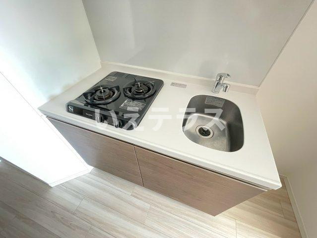 アドバンス神戸ラフィナートのキッチン|コンパクトなキッチンで掃除もラクラク