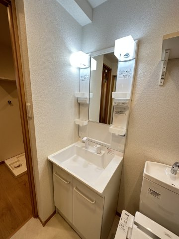 グランジュテ生麦の独立洗面台