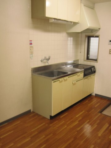 煉瓦館15のキッチン|画像は同物件別室になります。
