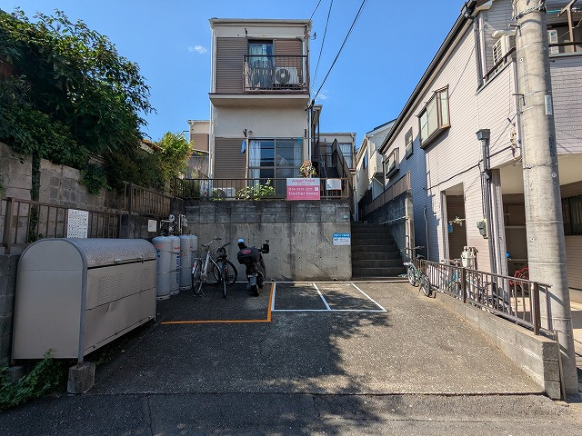 エンゼルハイムのその他共用部分|バイク駐輪可能。お気軽にお問い合わせください。