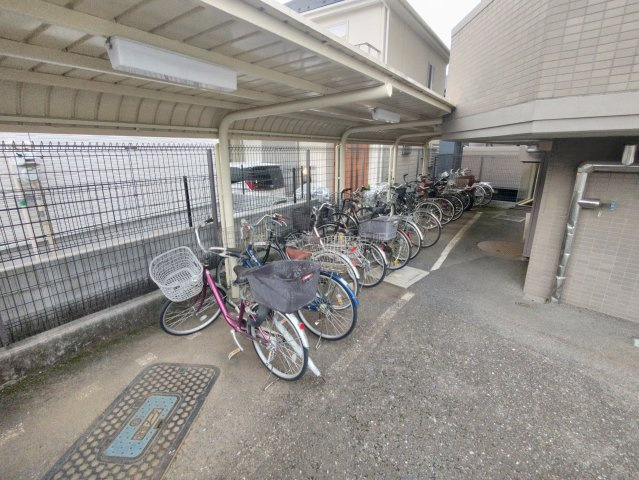 【駐輪場】の画像