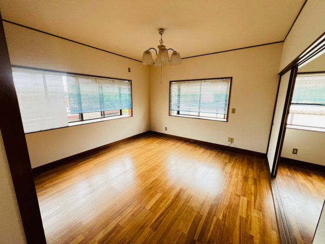 須磨寺町３丁目戸建の子供部屋