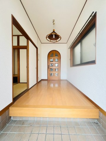 須磨寺町３丁目戸建の玄関
