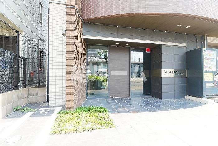 北区王子３丁目の賃貸マンションのエントランス