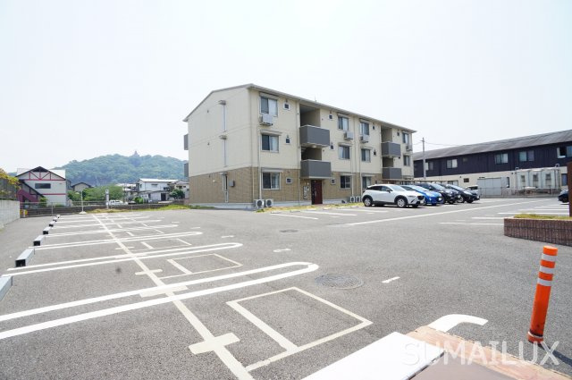 熊本市西区横手５丁目のアパートの駐車場