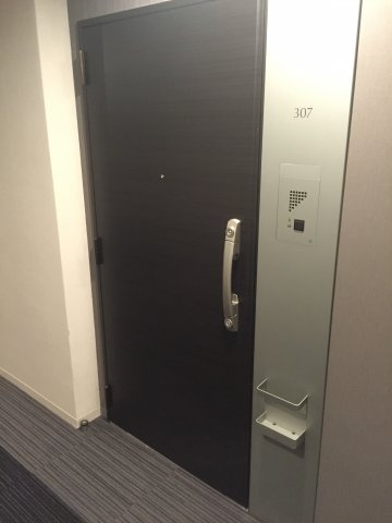 エスリード長堀タワーの玄関