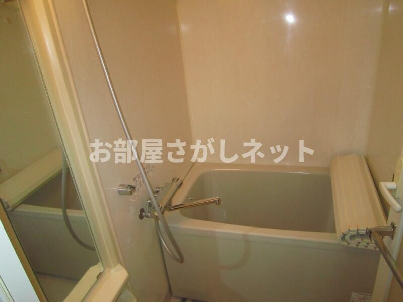 ファーストリアルタワー新宿【高級賃貸・ブランドマンション】の浴室