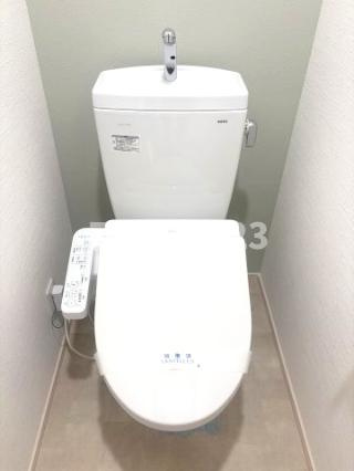 東村山市萩山町４丁目のアパートのトイレ