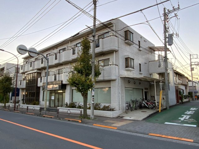 DRホームズ三鷹Ⅱの外観