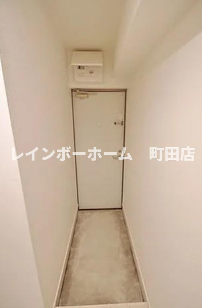カインドネス鶴川※初期費用分割あと払いサービス利用可能物件の玄関