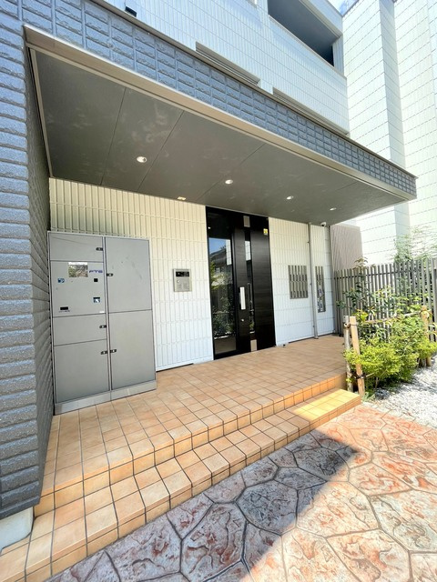 Ｗｈｉｔｅ　Ｌｉｂｒａのエントランス