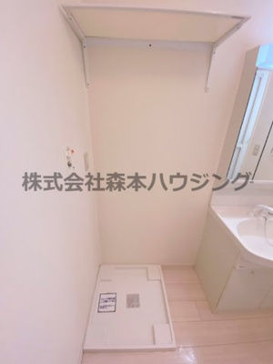 【設備】 | 　ヴェヌスタ郡津 | 室内洗濯機置き場です