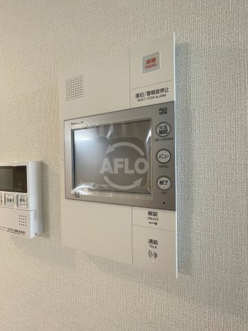 ファステート難波デラックスの独立洗面台|ファステート難波デラックス　モニター付きインターホン