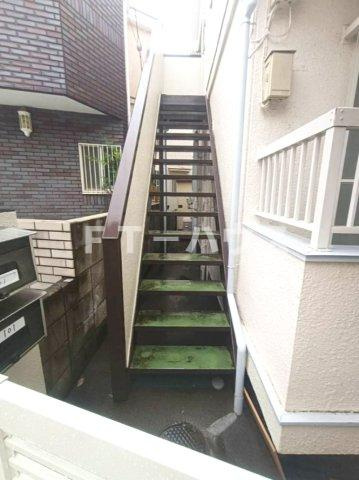 ストークハイツ桶川のエントランス