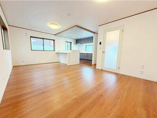 【仲介手数料０円】藤沢市西富　中古一戸建ての居間・リビング|藤沢市西富　中古一戸建て