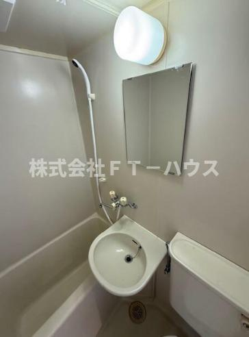 小栗原ハイツの洗面所