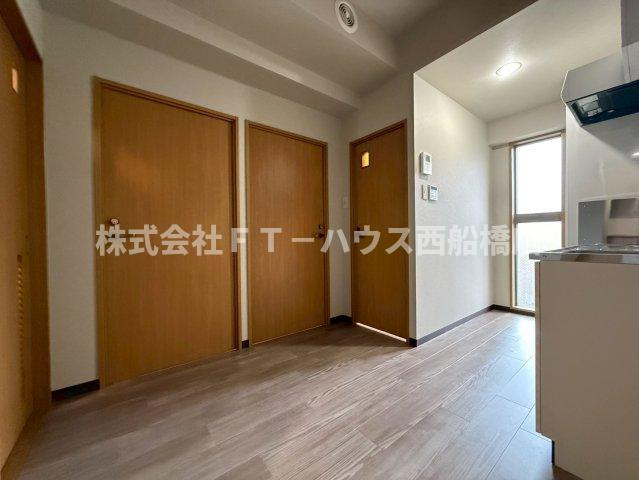 アルマース壱番館の居間・リビング