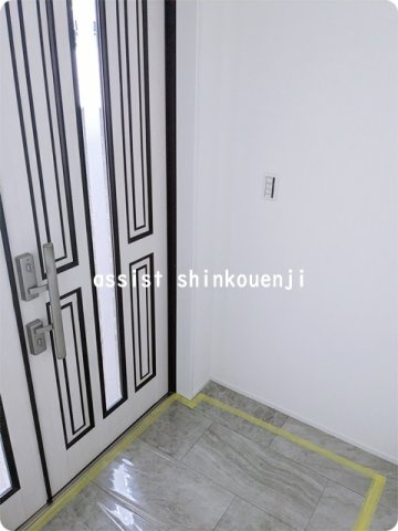 杉並区阿佐谷北６丁目の賃貸マンションの玄関