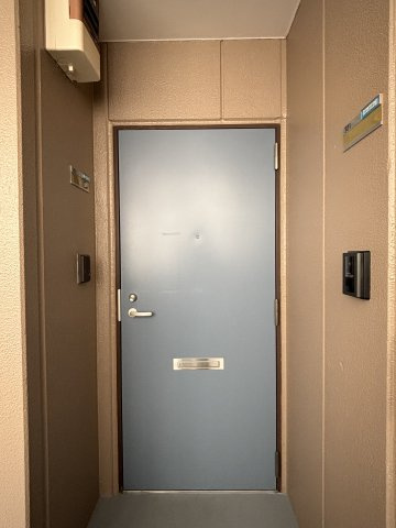 シャトレー千野の玄関