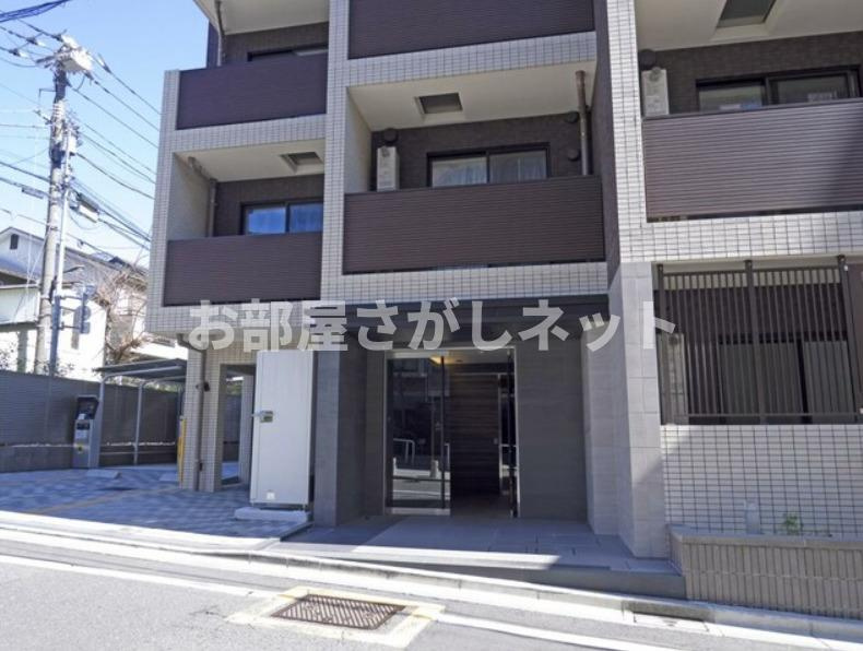 メイクスデザイン学習院下【おとり物件なし】#学生・社会人にオススメ！初期費用分割払いOK！のエントランス