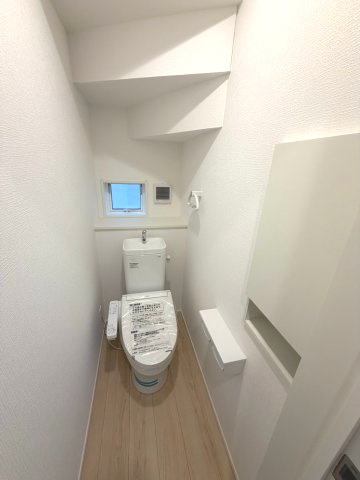 丸亀市津森町　新築戸建のトイレ