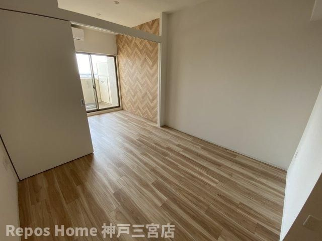 セレニテ神戸元町プリエの居間・リビング