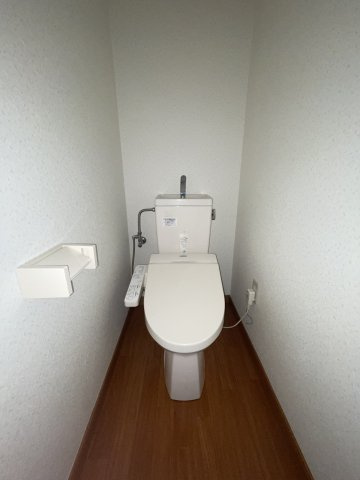 北葛飾郡杉戸町高野台南５丁目のアパートのトイレ