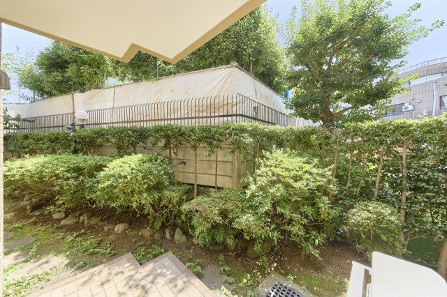 テラス池田山（1階部分）／仲介手数料無料／新規フルリノベーションの庭