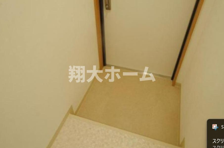 プルームレストの玄関